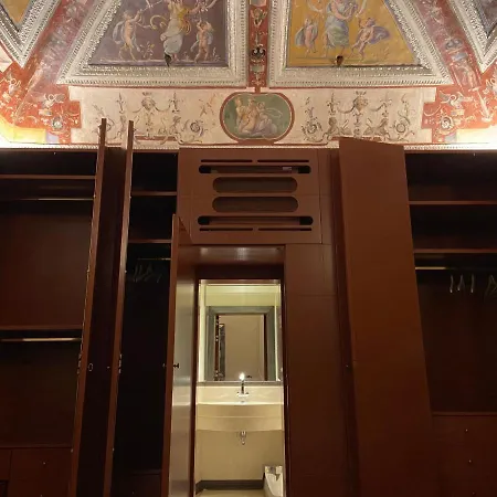 Luxury Frescoed In The Center * Florence