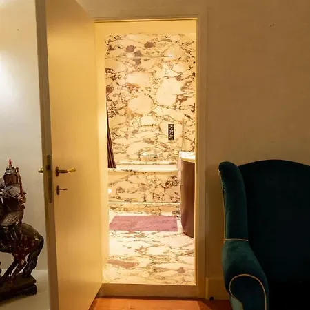 Apartment Luxury Frescoed In The Center *